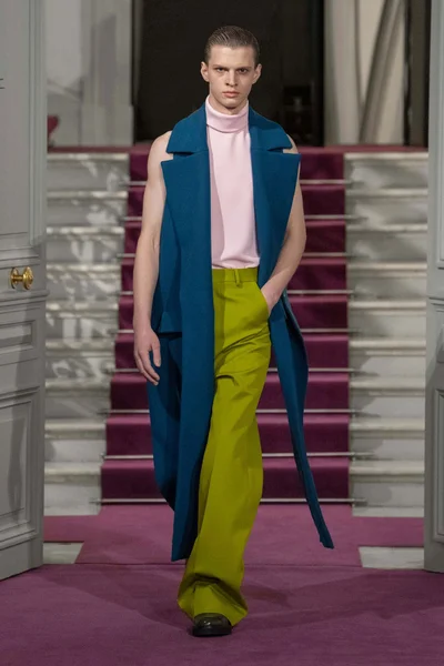 Look 33
